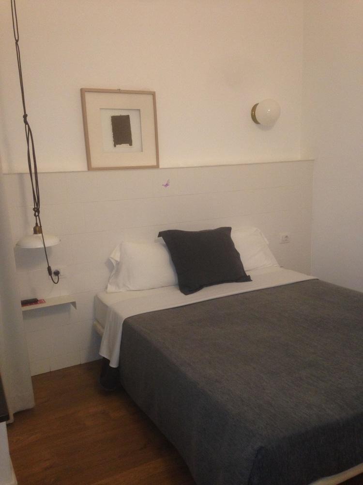 Hostal Argo Barcelona Eksteriør bilde